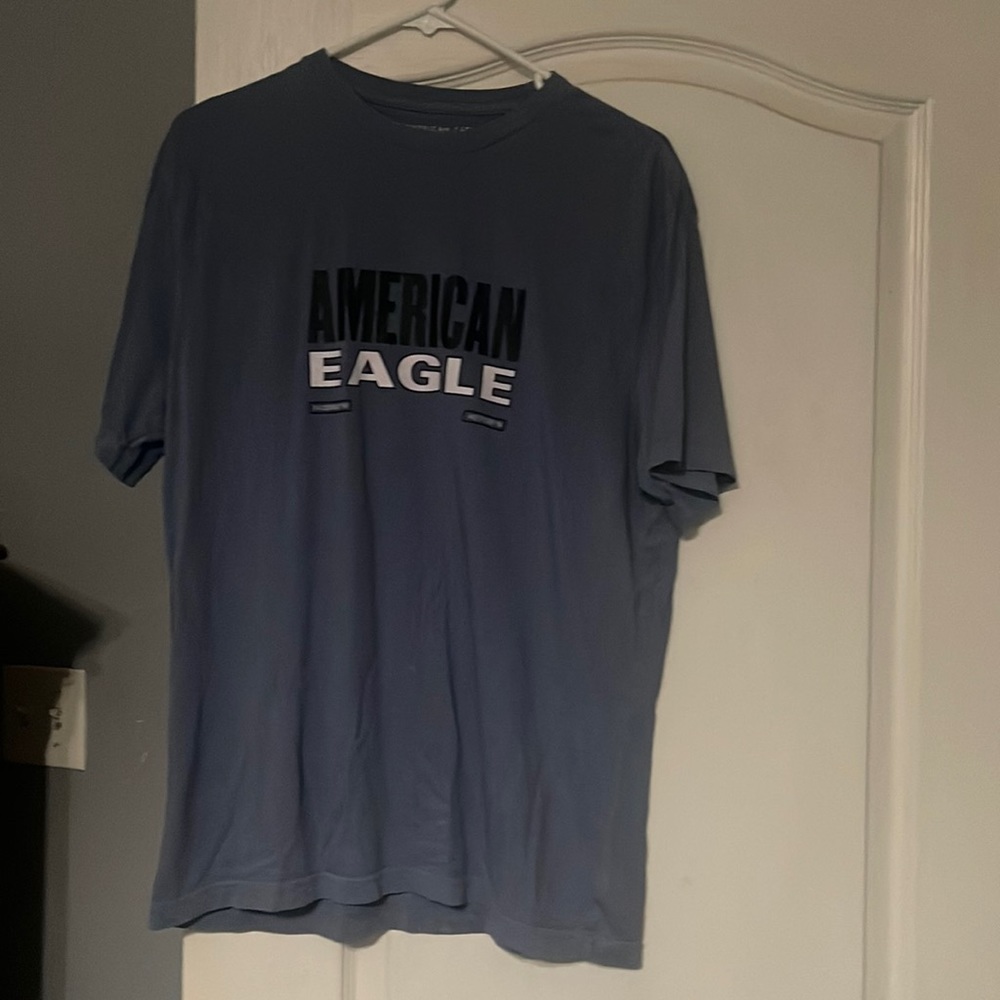 Men’s blue American Eagle T-shirt